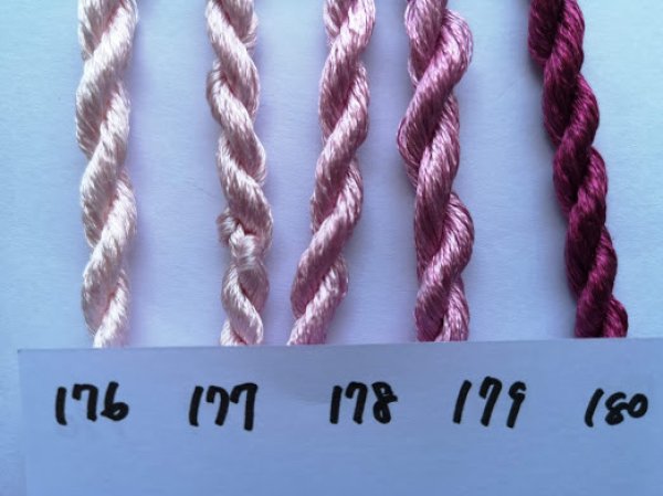 画像1: シルク糸（7m x ６本取り）刺繍、オヤ作成に。(No176-180) (1)