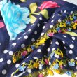 画像1: トゥーオヤ・スカーフ /ネイビーに黄色、ピンク、ブルーの花 (1)