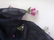 画像3: イーネオヤの三角ストール /黒地に白とボルドーのベル型の花 (3)
