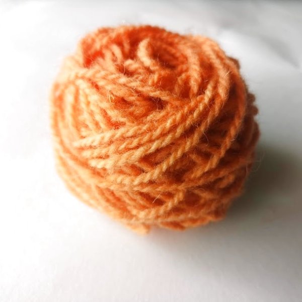 画像1: キリム・絨毯用の横糸 / 20g  - オレンジ (1)